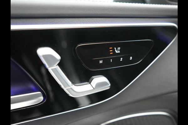 Mercedes-Benz C-Klasse Estate 300 e AMG Line PHEV 313pk Dealer O.H | Trekhaak Af Fabriek | Panodak | Alcatara Sportstoelen Memory & Verwarmd | 360 Camera | Adaptive Cruise | Digital LED | BLIS | Sfeerverlichting | Apple Carplay | Virtual | Navigatie | DAB | 18"L.M | Plug In Hybrid |