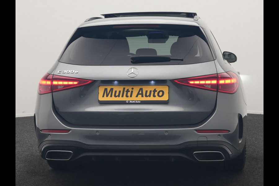 Mercedes-Benz C-Klasse Estate 300 e AMG Line PHEV 313pk Dealer O.H | Trekhaak Af Fabriek | Panodak | Alcatara Sportstoelen Memory & Verwarmd | 360 Camera | Adaptive Cruise | Digital LED | BLIS | Sfeerverlichting | Apple Carplay | Virtual | Navigatie | DAB | 18"L.M | Plug In Hybrid |