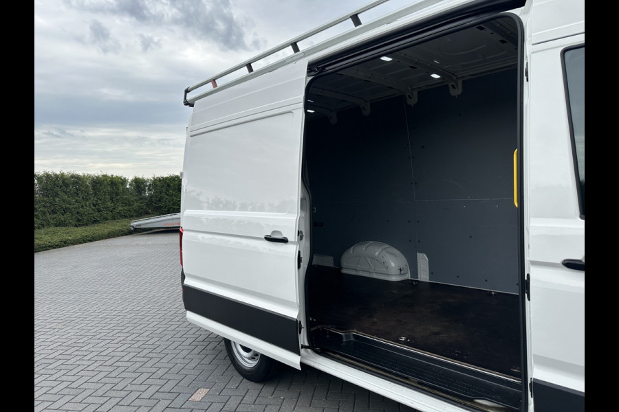Volkswagen Crafter 2.0 TDI / L3H3 / 1e EIG. / IMPERIAAL + LADDER / TREKHAAK / AIRCO / CRUISE / BIJRIJDERSBANK