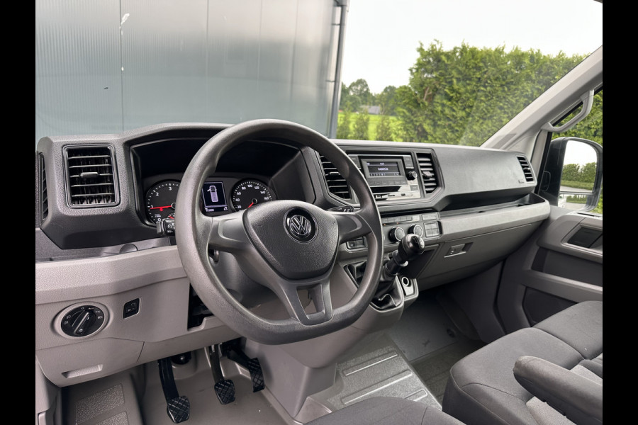 Volkswagen Crafter 2.0 TDI / L3H3 / 1e EIG. / IMPERIAAL + LADDER / TREKHAAK / AIRCO / CRUISE / BIJRIJDERSBANK