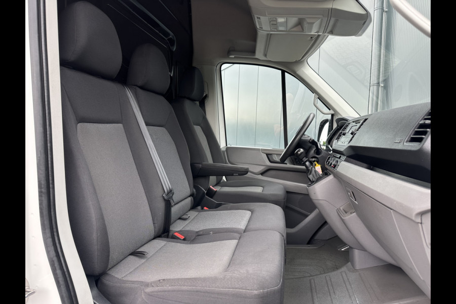 Volkswagen Crafter 2.0 TDI / L3H3 / 1e EIG. / IMPERIAAL + LADDER / TREKHAAK / AIRCO / CRUISE / BIJRIJDERSBANK