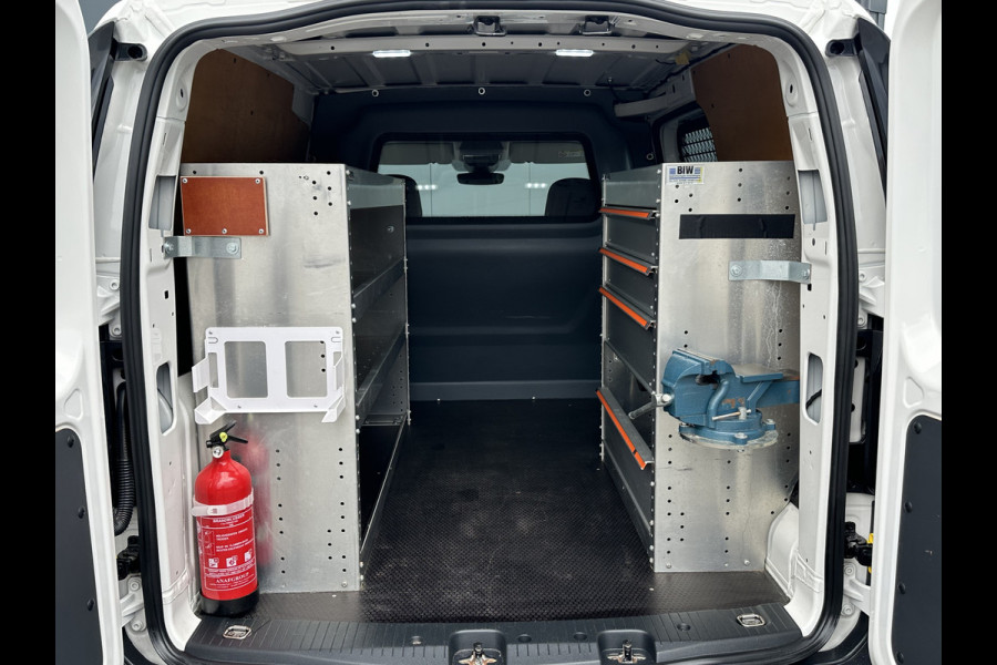 Volkswagen Caddy Cargo 2.0 TDI 123 PK 4-MOTION / L1H1 / 4x4 / 1e EIG. / TREKHAAK / INRICHTING / CAMERA / CRUISE / AIRCO / CARPLAY