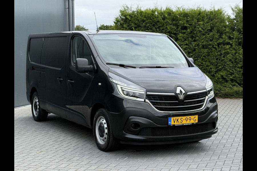 Renault Trafic 2.0 dCi 120 PK / L2H1 / 1e EIG. / AIRCO / CRUISE / PDC / 3-ZITS / LED
