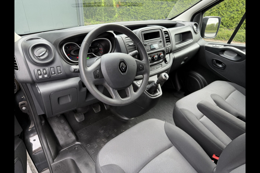 Renault Trafic 2.0 dCi 120 PK / L2H1 / 1e EIG. / AIRCO / CRUISE / PDC / 3-ZITS / LED