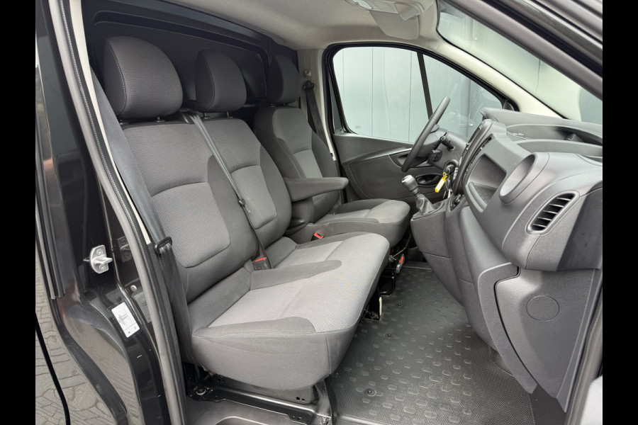 Renault Trafic 2.0 dCi 120 PK / L2H1 / 1e EIG. / AIRCO / CRUISE / PDC / 3-ZITS / LED