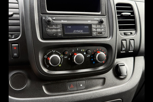 Renault Trafic 2.0 dCi 120 PK / L2H1 / 1e EIG. / AIRCO / CRUISE / PDC / 3-ZITS / LED