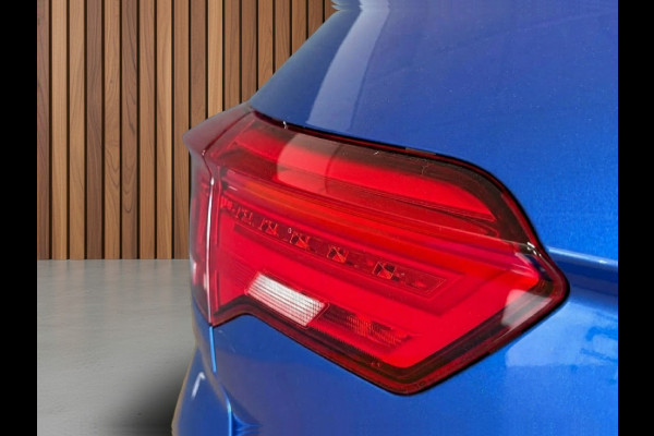 Volkswagen T-Roc 1.0 TSI Style Business | Sensoren | Navigatie