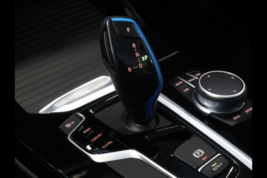 BMW iX3 High Executive 80 kWh [SCHUIFKANTELDAK, APPLE CARPLAY, MEMORY SEATS, STOELVERWARMING, ADAPTIVE CRUISE, ANDROID AUTO, CAMERA, PDC V+A, ELEKTRISCHE ACHTERKLEP, LED, NAVIGATIE, NIEUWSTAAT]