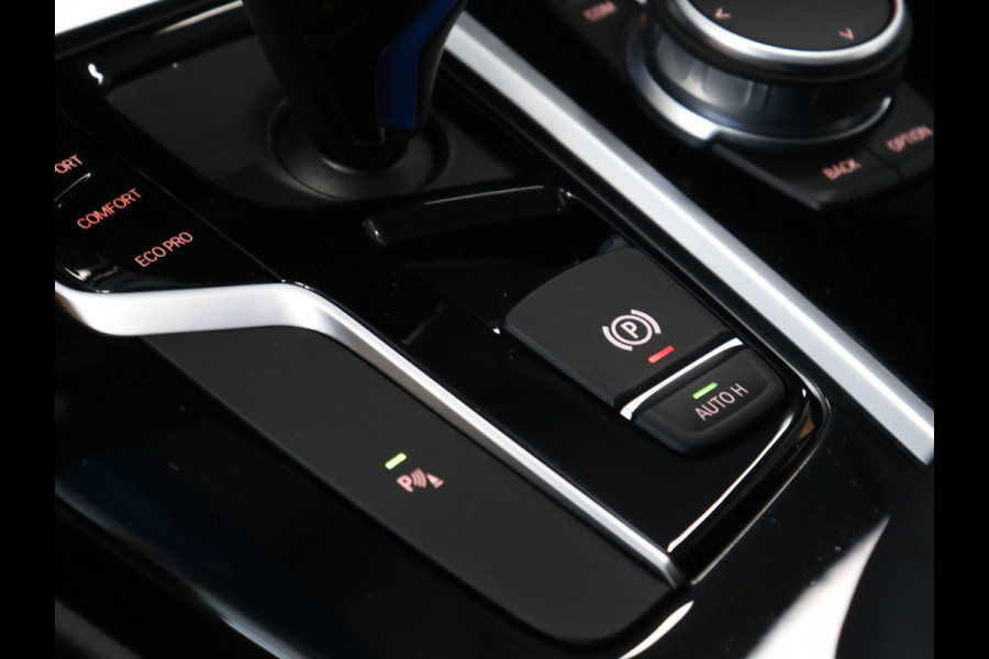 BMW iX3 High Executive 80 kWh [SCHUIFKANTELDAK, APPLE CARPLAY, MEMORY SEATS, STOELVERWARMING, ADAPTIVE CRUISE, ANDROID AUTO, CAMERA, PDC V+A, ELEKTRISCHE ACHTERKLEP, LED, NAVIGATIE, NIEUWSTAAT]