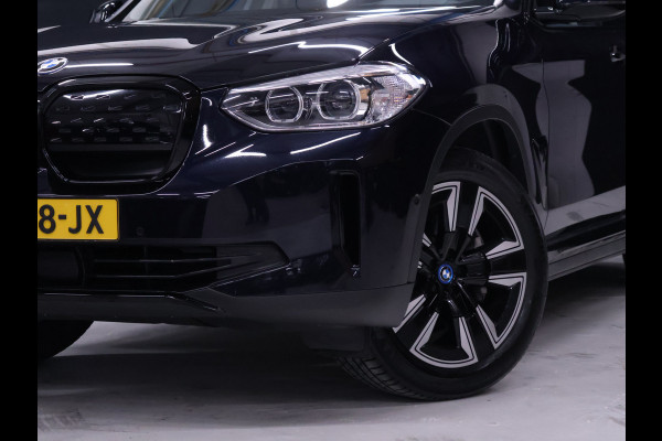 BMW iX3 High Executive 80 kWh [SCHUIFKANTELDAK, APPLE CARPLAY, MEMORY SEATS, STOELVERWARMING, ADAPTIVE CRUISE, ANDROID AUTO, CAMERA, PDC V+A, ELEKTRISCHE ACHTERKLEP, LED, NAVIGATIE, NIEUWSTAAT]