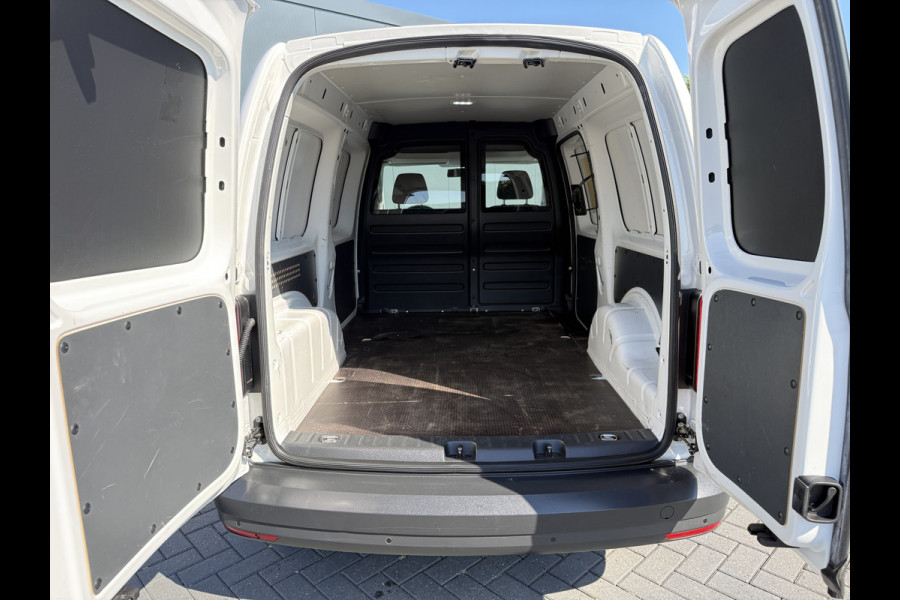 Volkswagen Caddy 2.0 TDI 102 PK / L2H1 / MAXI / ORIG. NL / AIRCO / NAVIGATIE / PDC