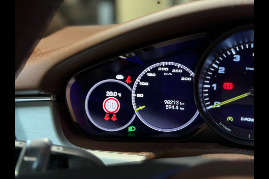 Porsche Panamera 4 E-Hybrid 2.9|Pano|Bose|360|Chrono|Massage|Stoelventilatie|