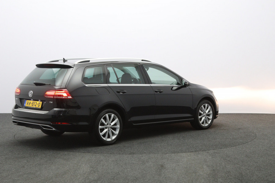 Volkswagen Golf Variant 1.0 TSI 110 PK Automaat Highline, Leder, Carplay, Climate Control, Adap. Cruise Control, Camera