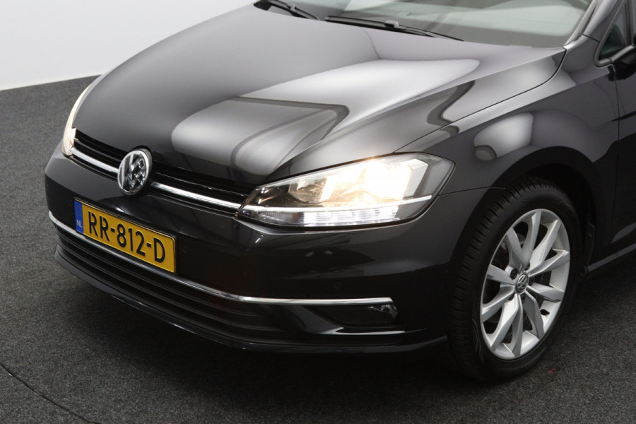 Volkswagen Golf Variant 1.0 TSI 110 PK Automaat Highline, Leder, Carplay, Climate Control, Adap. Cruise Control, Camera