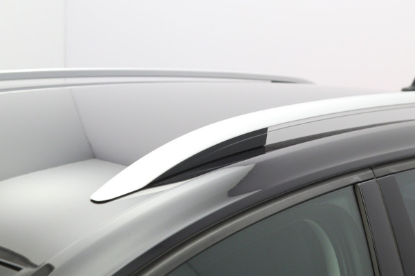 Volkswagen Golf Variant 1.0 TSI 110 PK Automaat Highline, Leder, Carplay, Climate Control, Adap. Cruise Control, Camera