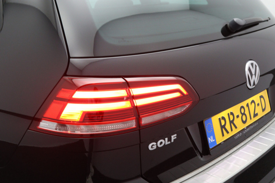Volkswagen Golf Variant 1.0 TSI 110 PK Automaat Highline, Leder, Carplay, Climate Control, Adap. Cruise Control, Camera