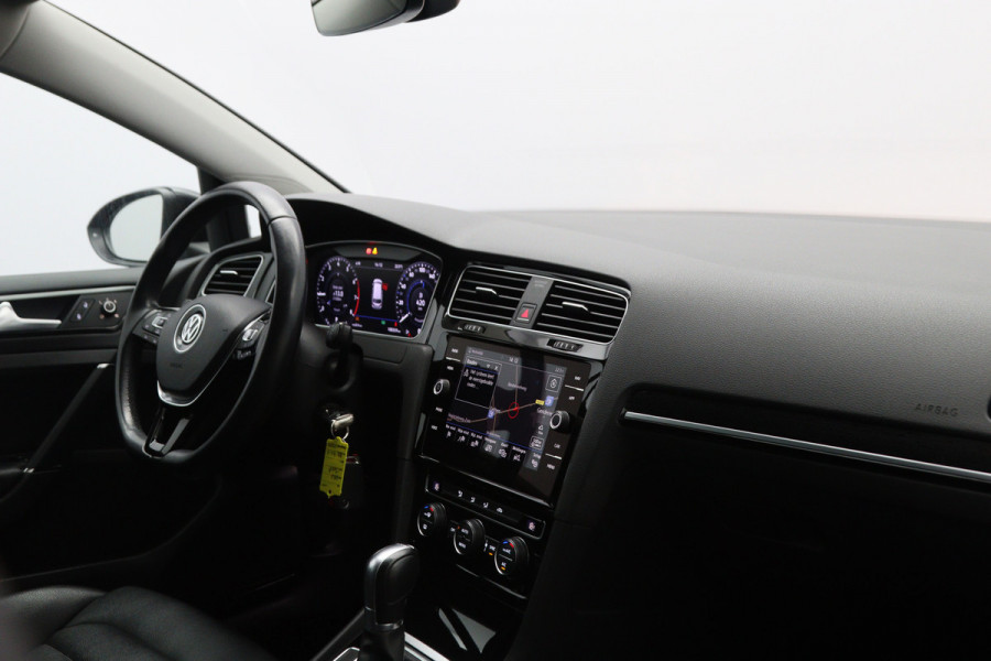 Volkswagen Golf Variant 1.0 TSI 110 PK Automaat Highline, Leder, Carplay, Climate Control, Adap. Cruise Control, Camera