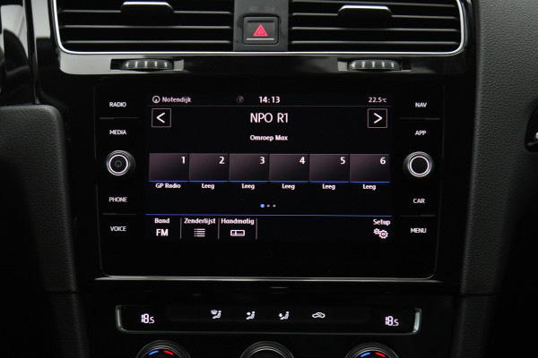 Volkswagen Golf Variant 1.0 TSI 110 PK Automaat Highline, Leder, Carplay, Climate Control, Adap. Cruise Control, Camera