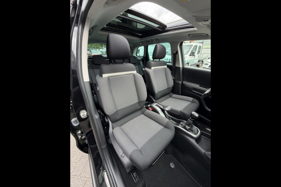 Citroën C3 Aircross 110pk Shine (Elektrisch Schuifdak - Camera - Parkeersensoren V+A - HiFi - Keyless Entry - Stoelverwarming - Head up - 16"incl 4S
