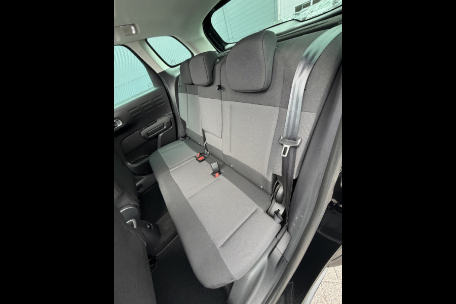 Citroën C3 Aircross 110pk Shine (Elektrisch Schuifdak - Camera - Parkeersensoren V+A - HiFi - Keyless Entry - Stoelverwarming - Head up - 16"incl 4S