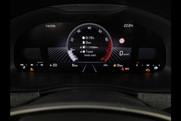 Škoda Kamiq Selection 1.0 TSI 115 pk 6 versn. Hand | Smokey Diamond | CarPlay | Cruise Control