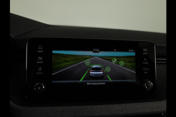 Škoda Kamiq Selection 1.0 TSI 115 pk 6 versn. Hand | Smokey Diamond | CarPlay | Cruise Control