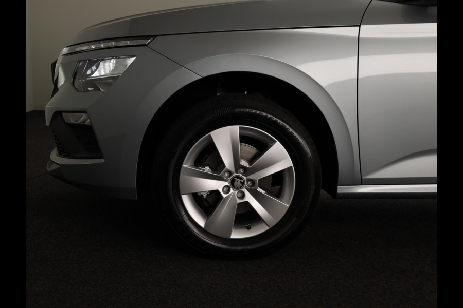Škoda Kamiq Selection 1.0 TSI 115 pk 6 versn. Hand | Smokey Diamond | CarPlay | Cruise Control