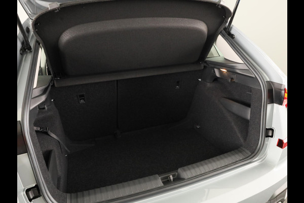 Škoda Kamiq Selection 1.0 TSI 115 pk 6 versn. Hand | Smokey Diamond | CarPlay | Cruise Control