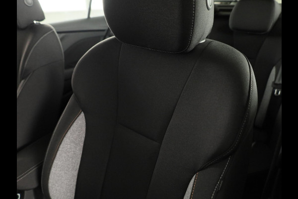 Škoda Kamiq Selection 1.0 TSI 115 pk 6 versn. Hand | Smokey Diamond | CarPlay | Cruise Control