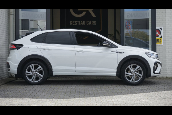 Volkswagen Taigo R-Line 1.0 TSI Black Style AUTOMAAT-ACC-CAMERA-CARPLAY-CLIMA-IQ LIGHT-PANORAMA-VIRTUEEL