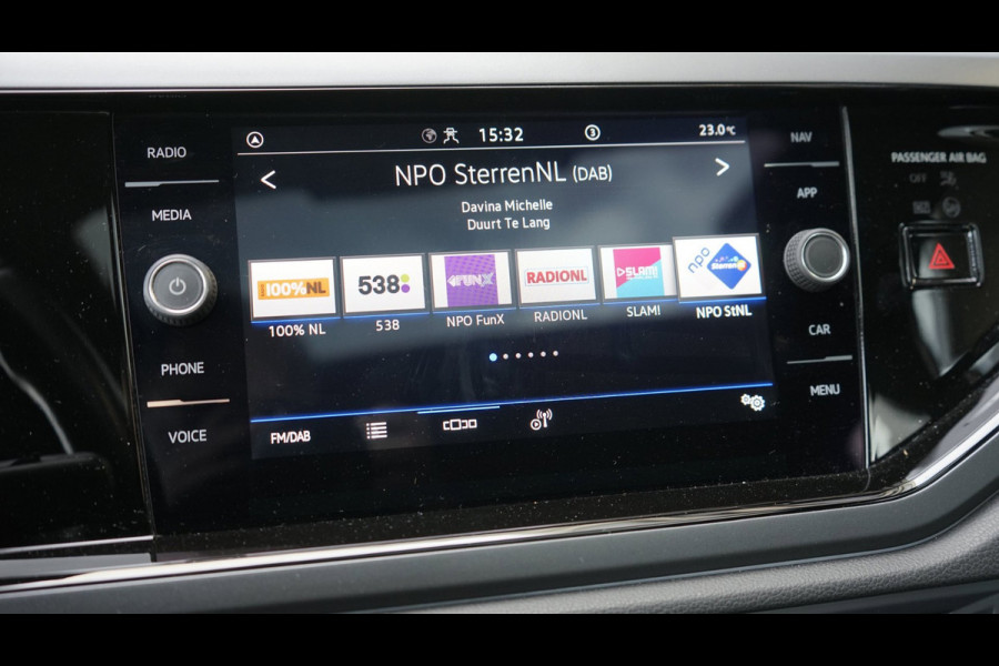 Volkswagen Taigo R-Line 1.0 TSI Black Style AUTOMAAT-ACC-CAMERA-CARPLAY-CLIMA-IQ LIGHT-PANORAMA-VIRTUEEL