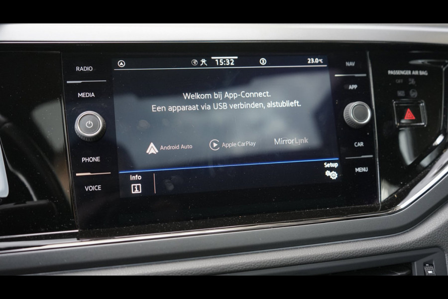 Volkswagen Taigo R-Line 1.0 TSI Black Style AUTOMAAT-ACC-CAMERA-CARPLAY-CLIMA-IQ LIGHT-PANORAMA-VIRTUEEL