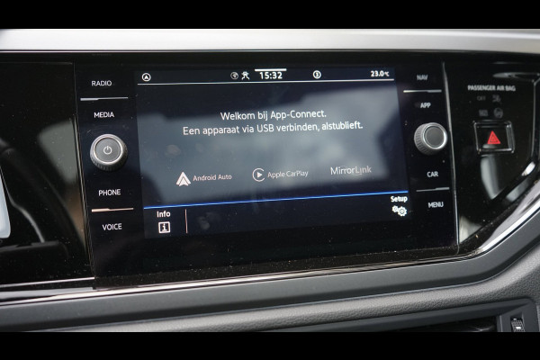 Volkswagen Taigo R-Line 1.0 TSI Black Style AUTOMAAT-ACC-CAMERA-CARPLAY-CLIMA-IQ LIGHT-PANORAMA-VIRTUEEL