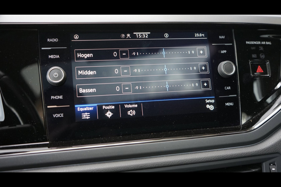 Volkswagen Taigo R-Line 1.0 TSI Black Style AUTOMAAT-ACC-CAMERA-CARPLAY-CLIMA-IQ LIGHT-PANORAMA-VIRTUEEL