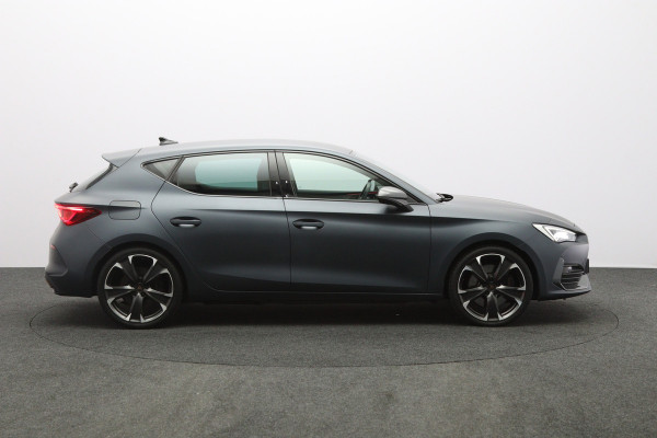 CUPRA Leon 1.4 e-Hybrid VZ 245 PK Performance, Matte Grijs, Winterpakket, DCC, Adap. Cruise Control