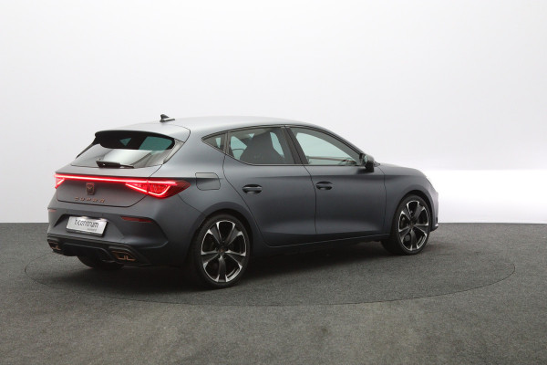 CUPRA Leon 1.4 e-Hybrid VZ 245 PK Performance, Matte Grijs, Winterpakket, DCC, Adap. Cruise Control