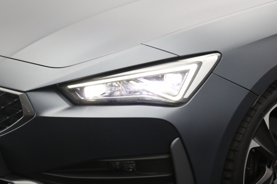 CUPRA Leon 1.4 e-Hybrid VZ 245 PK Performance, Matte Grijs, Winterpakket, DCC, Adap. Cruise Control
