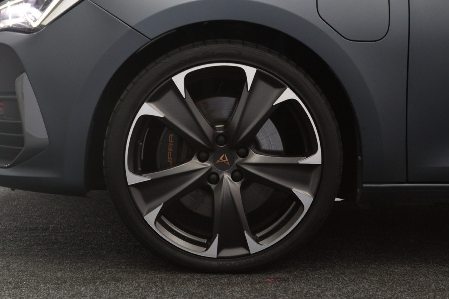 CUPRA Leon 1.4 e-Hybrid VZ 245 PK Performance, Matte Grijs, Winterpakket, DCC, Adap. Cruise Control