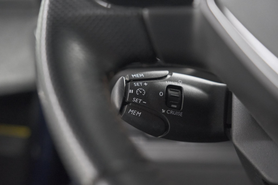 Peugeot 3008 PureTech 130 GT Line Avantage | Trekhaak | 360 Camera | Apple Carplay | Parkeersensoren