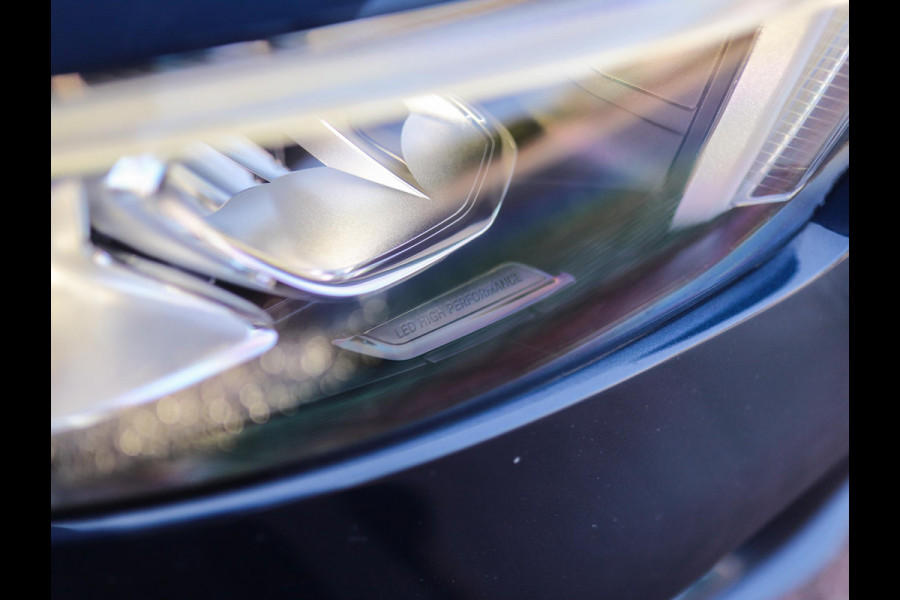 Mercedes-Benz A-Klasse 250 e Business Solution AMG Limited | Stoelverw. | PDC | LED
