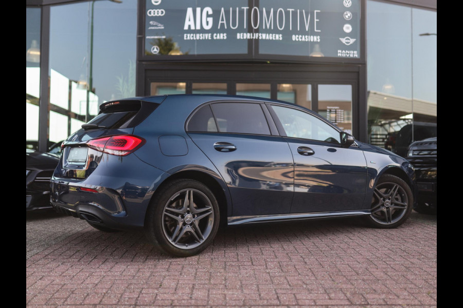 Mercedes-Benz A-Klasse 250 e Business Solution AMG Limited | Stoelverw. | PDC | LED