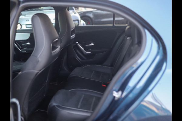 Mercedes-Benz A-Klasse 250 e Business Solution AMG Limited | Stoelverw. | PDC | LED