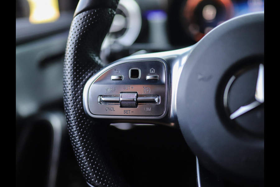 Mercedes-Benz A-Klasse 250 e Business Solution AMG Limited | Stoelverw. | PDC | LED