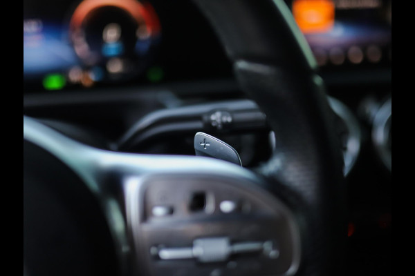 Mercedes-Benz A-Klasse 250 e Business Solution AMG Limited | Stoelverw. | PDC | LED