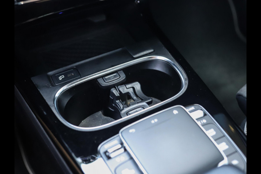 Mercedes-Benz A-Klasse 250 e Business Solution AMG Limited | Stoelverw. | PDC | LED