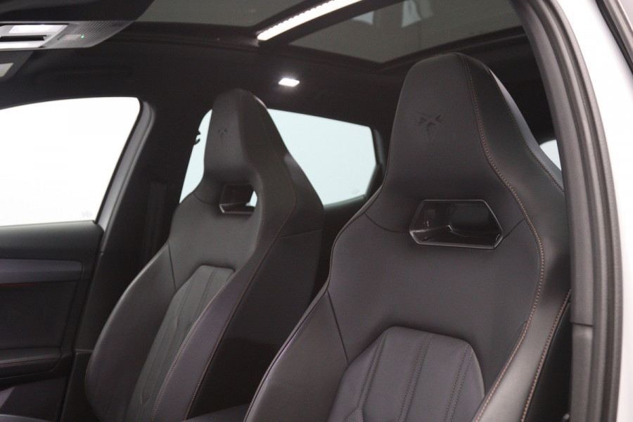 CUPRA Formentor 1.4 e-Hybrid VZ 245 PK Copper Edition PHEV, Panoramadak, Leder, Memory, Trekhaak, Winterpakket, Carplay, Camera