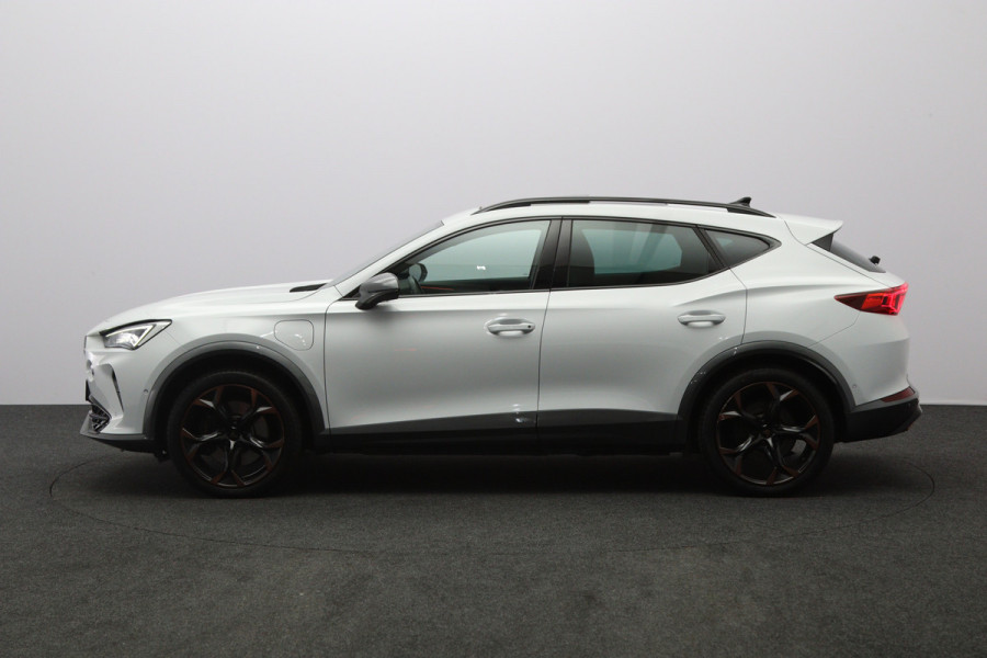 CUPRA Formentor 1.4 e-Hybrid VZ 245 PK Copper Edition PHEV, Panoramadak, Leder, Memory, Trekhaak, Winterpakket, Carplay, Camera