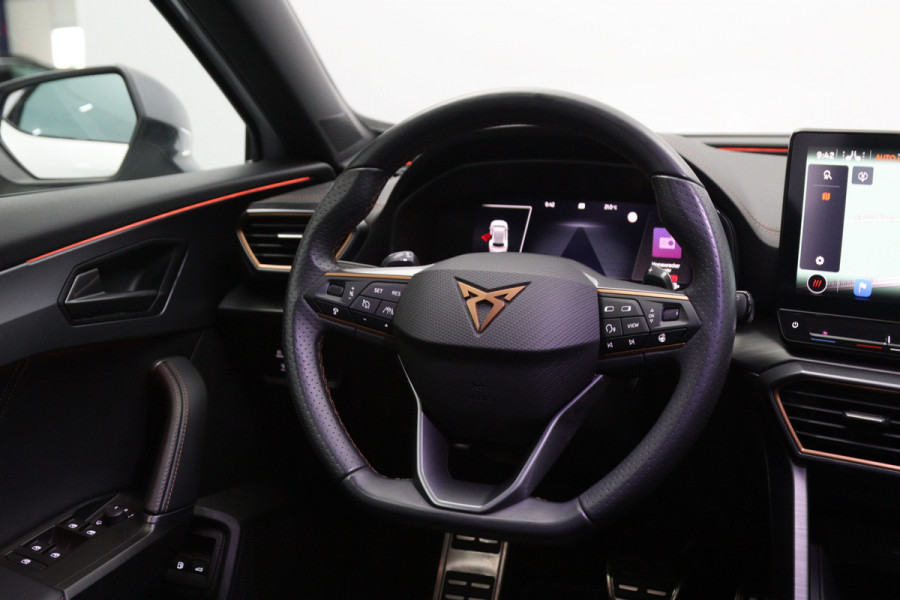 CUPRA Formentor 1.4 e-Hybrid VZ 245 PK Copper Edition PHEV, Panoramadak, Leder, Memory, Trekhaak, Winterpakket, Carplay, Camera
