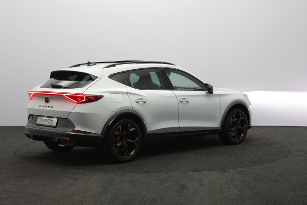 CUPRA Formentor 1.4 e-Hybrid VZ 245 PK Copper Edition PHEV, Panoramadak, Leder, Memory, Trekhaak, Winterpakket, Carplay, Camera