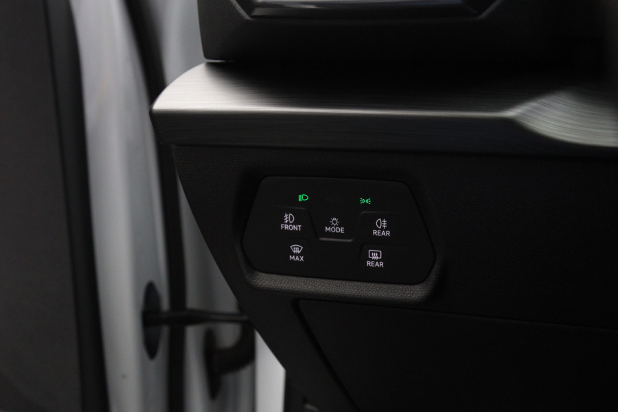 CUPRA Formentor 1.4 e-Hybrid VZ 245 PK Copper Edition PHEV, Panoramadak, Leder, Memory, Trekhaak, Winterpakket, Carplay, Camera